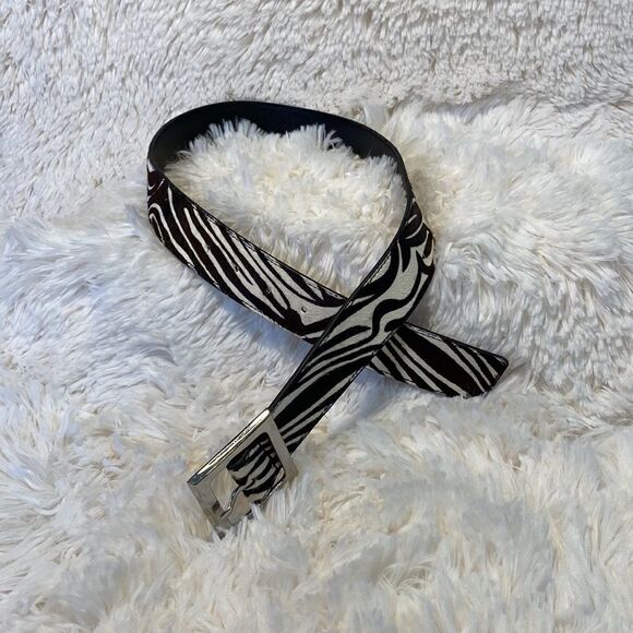 Zebra print size medium  - Picture 2 of 3